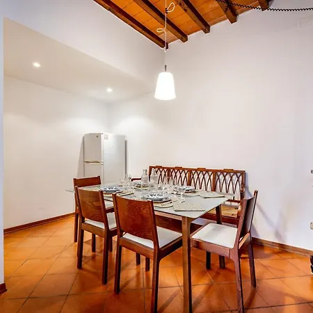 Yid Vellutini Appartamento