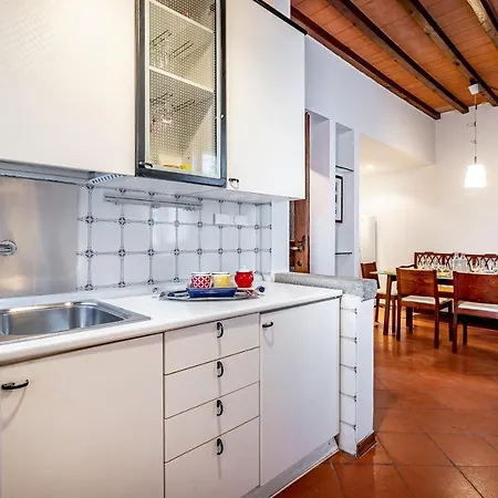 Apartment Yid Vellutini *
