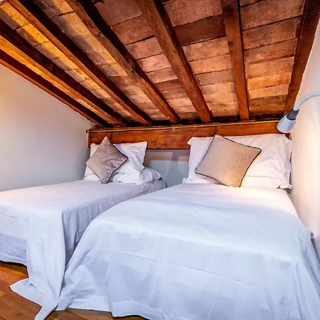 Apartment Yid Vellutini *