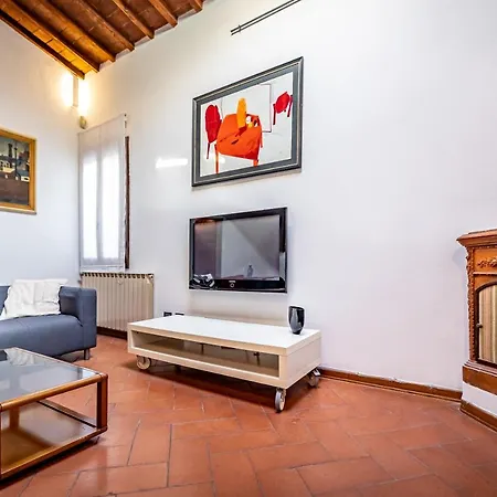 Apartment Yid Vellutini *