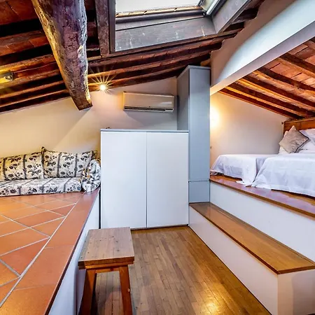 Apartment Yid Vellutini *